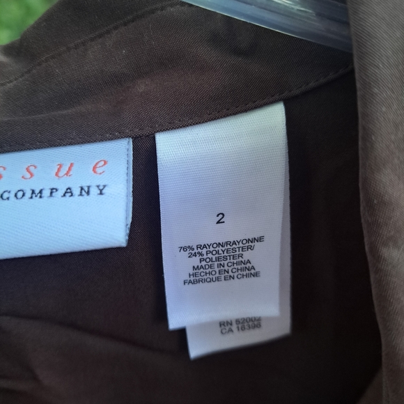 First Issue a Liz Claiborne company New Shirt size 2💐🏵🌼🌻 - Picture 6 of 8